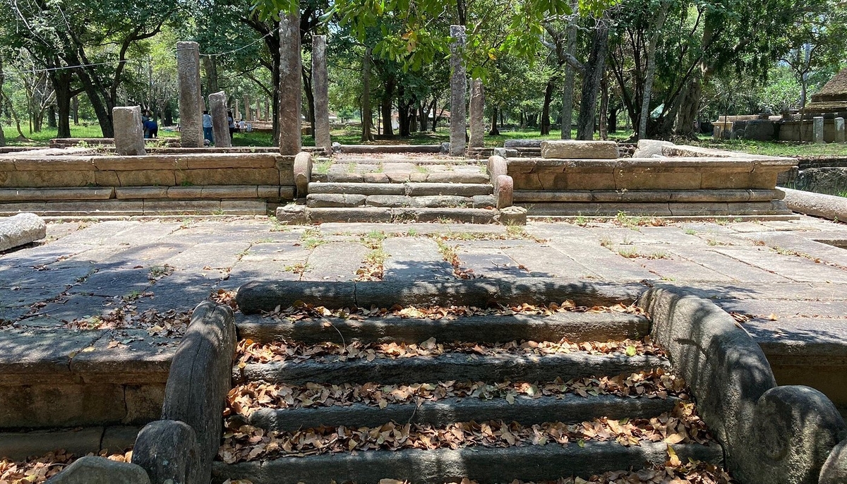 Ancient temple at Lahugala