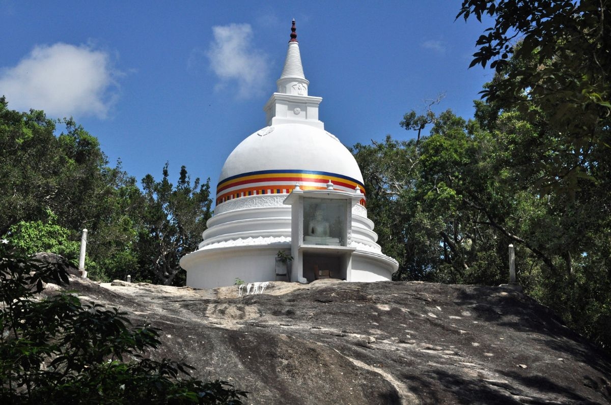 Architectural details of Kudumbigala monastery